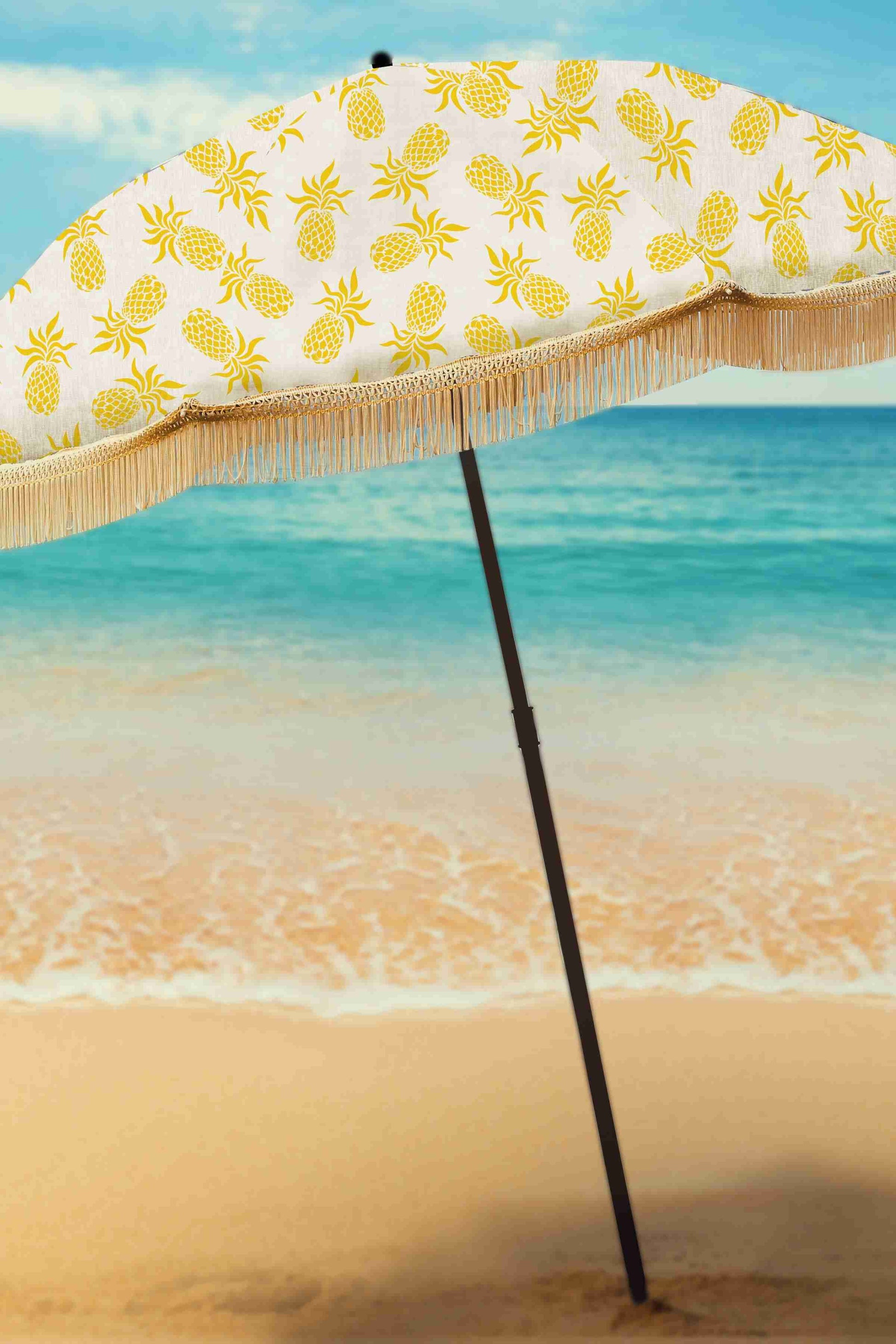 chic beach accessories for women